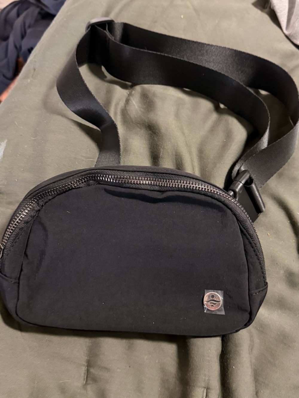 HALARA Black Crossbody Bag